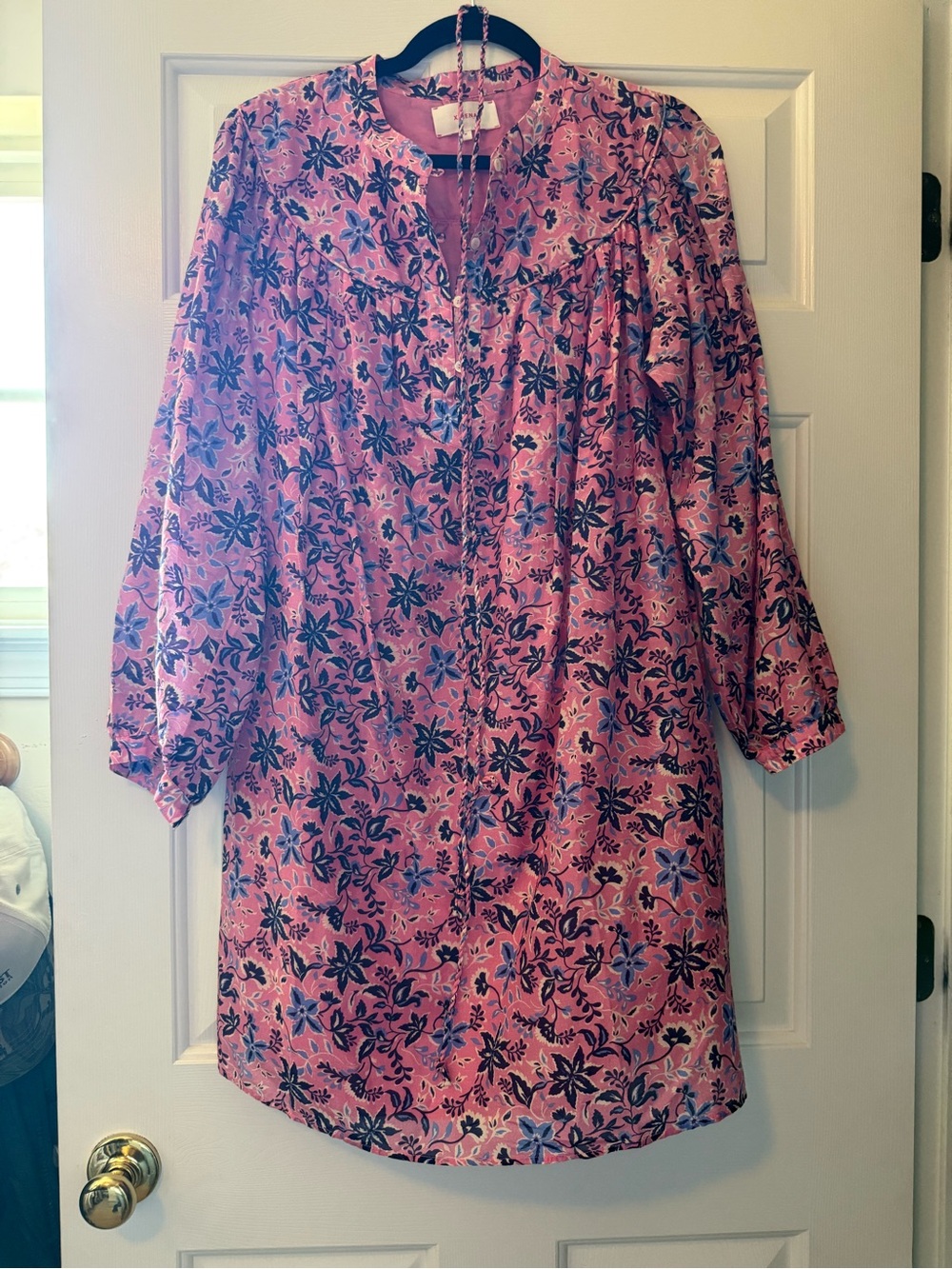 XiRENA Pink Floral Shift Dress